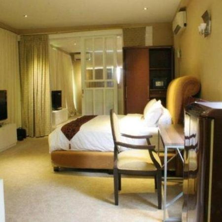 Magnolia Hotel Dżakarta Zewnętrze zdjęcie